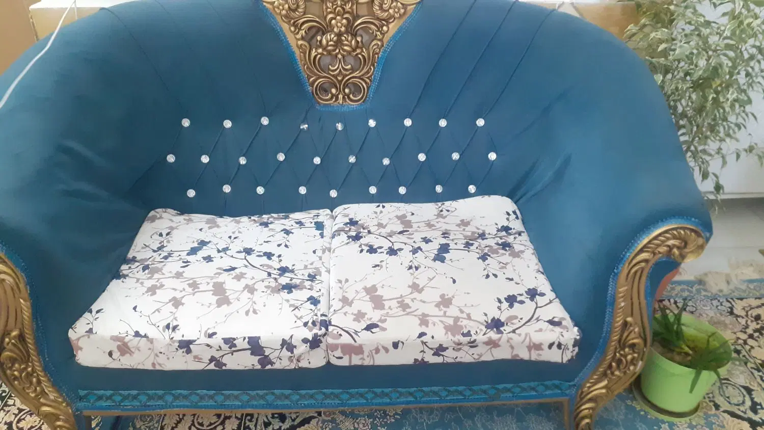 مبلمان|مبلمان خانگی و میز عسلی|میبد, |دیوار