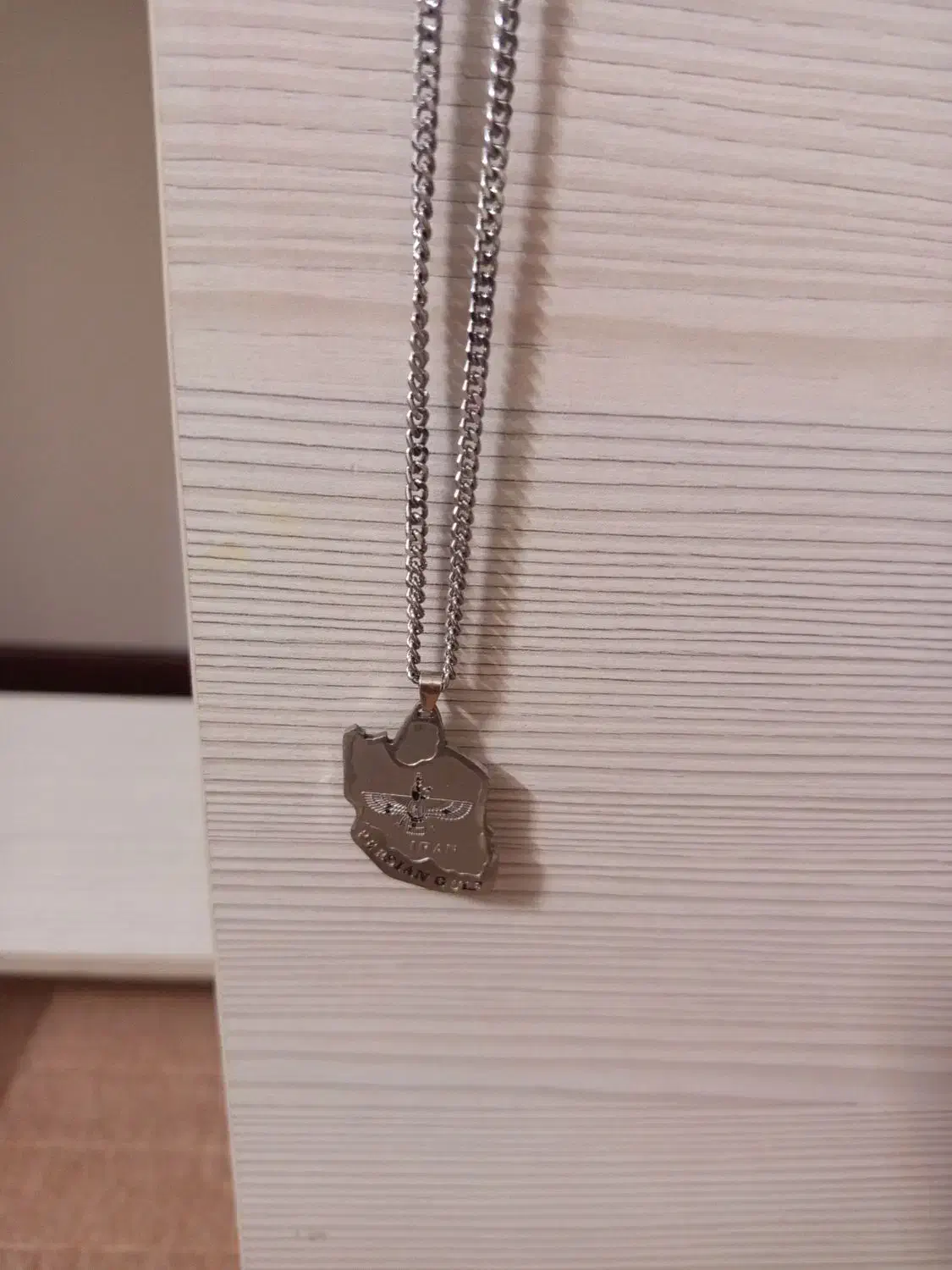 گردن بند|بدلیجات|نیشابور, شهرک ولیعصر|دیوار