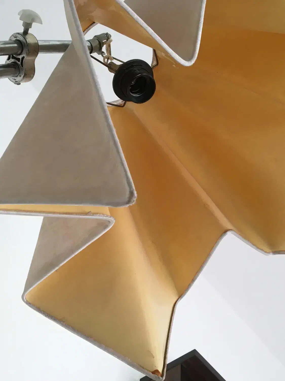 آباژور|چراغ خواب و آباژور|کرج, حصارک بالا|دیوار