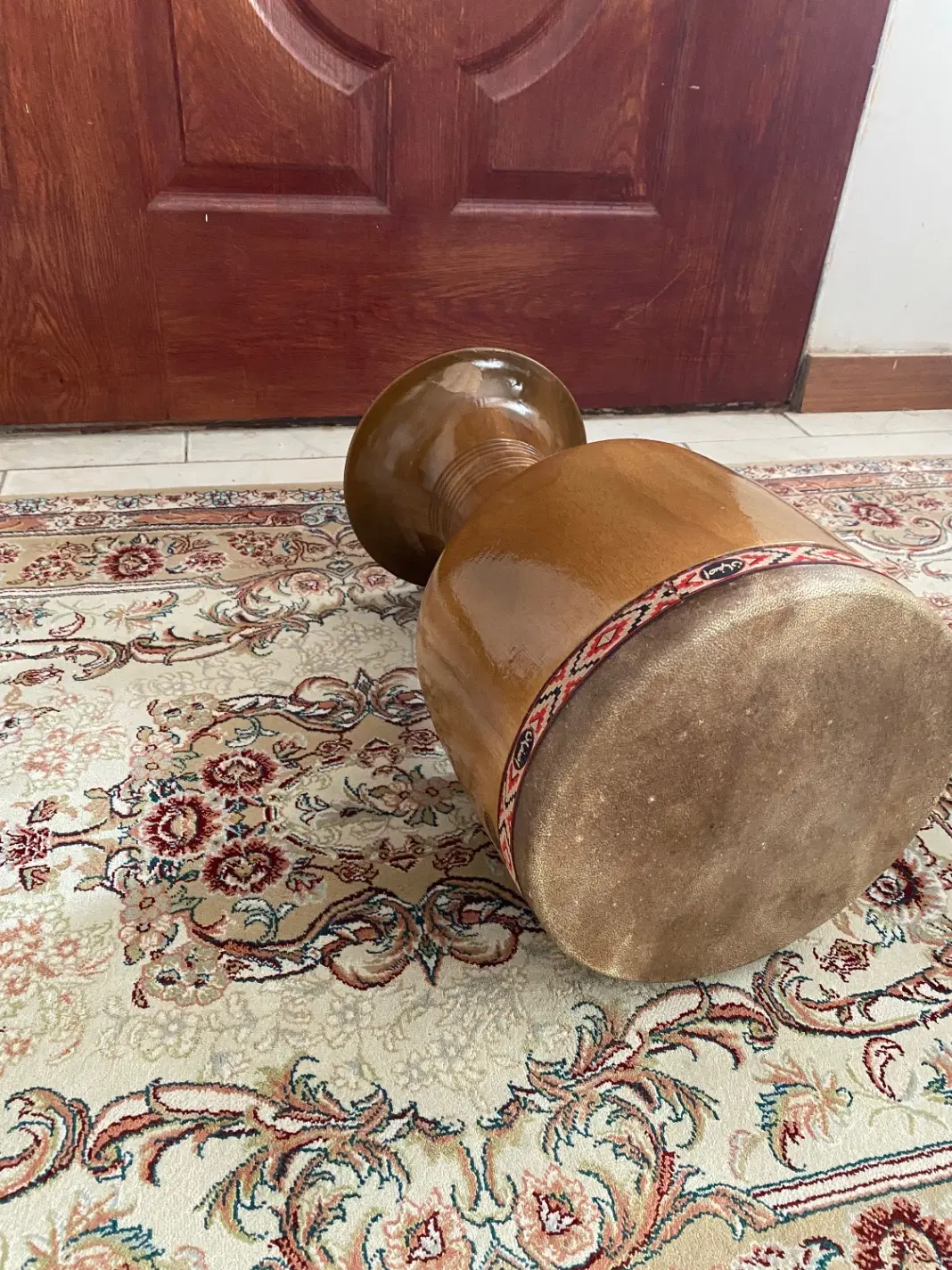 تنبک|سازهای سنتی|ساری, |دیوار