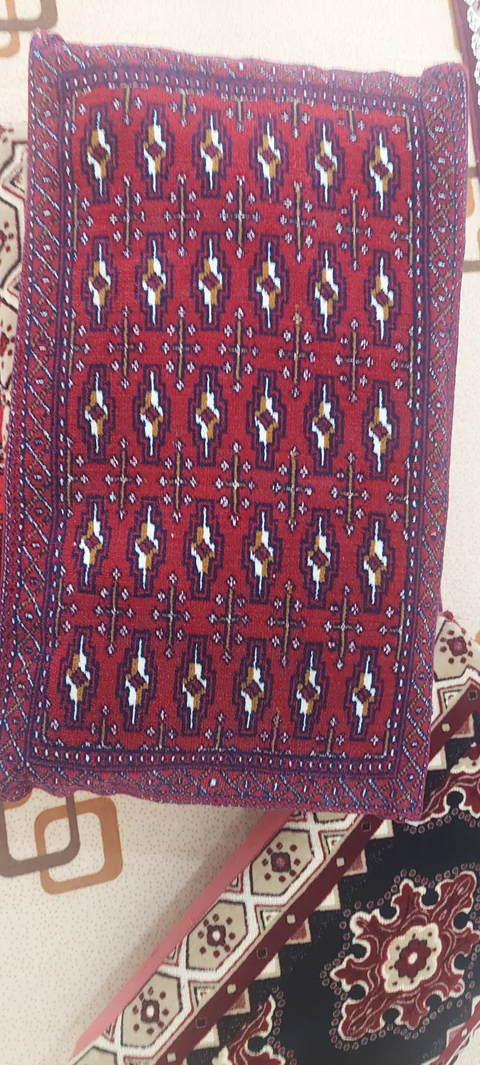 پشتی|پشتی|صدرا-فارس, فاز ۱|دیوار