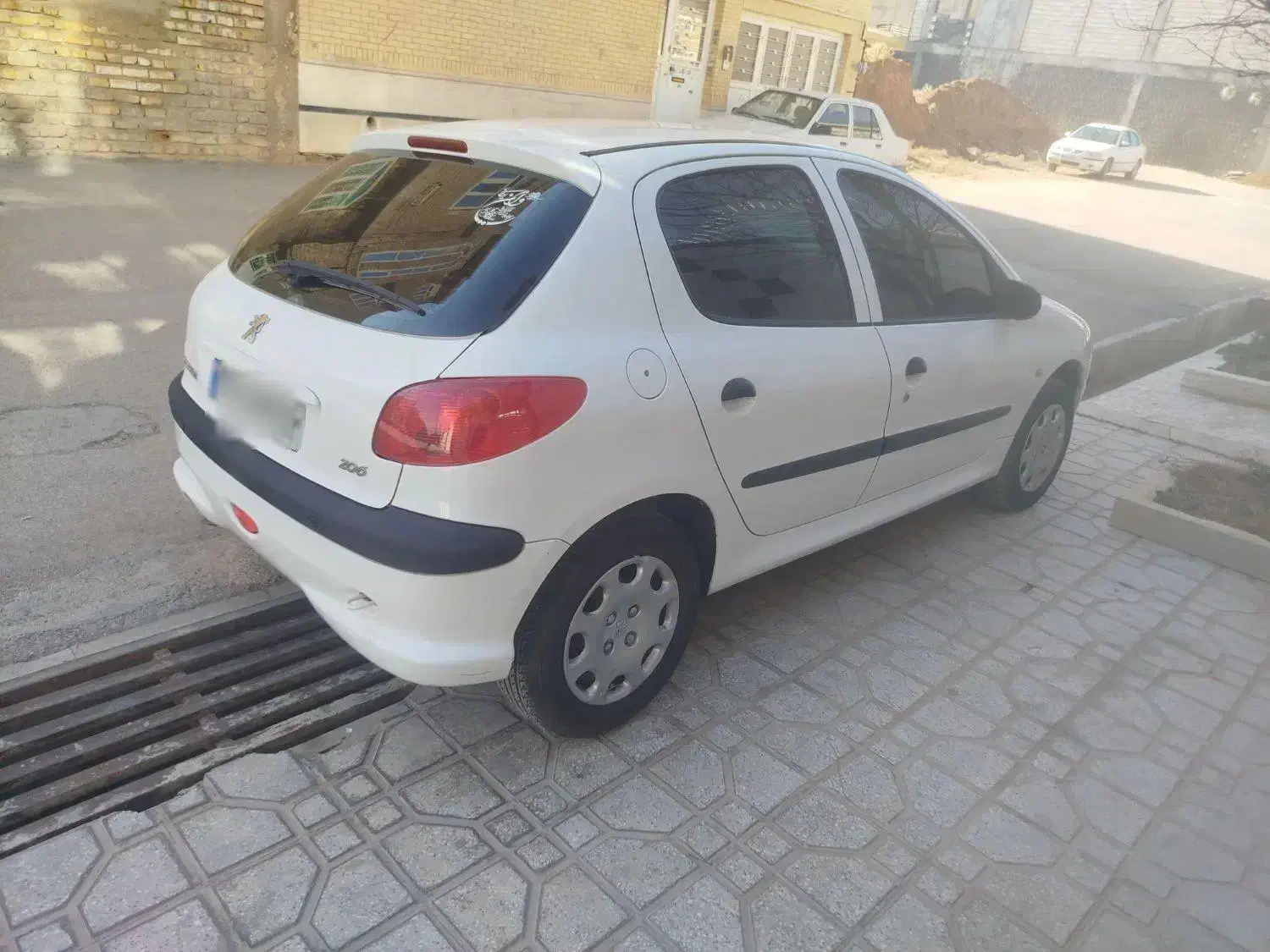 ۲۰۶تیپ دو|خودرو سواری و وانت|شیراز, گویم|دیوار