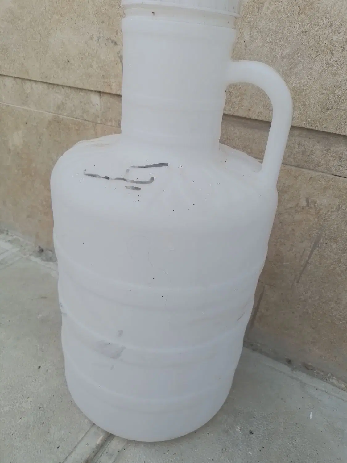 دبه|ظروف نگهدارنده، پلاستیکی، یک‌بارمصرف|نیشابور, خط کاشمر|دیوار