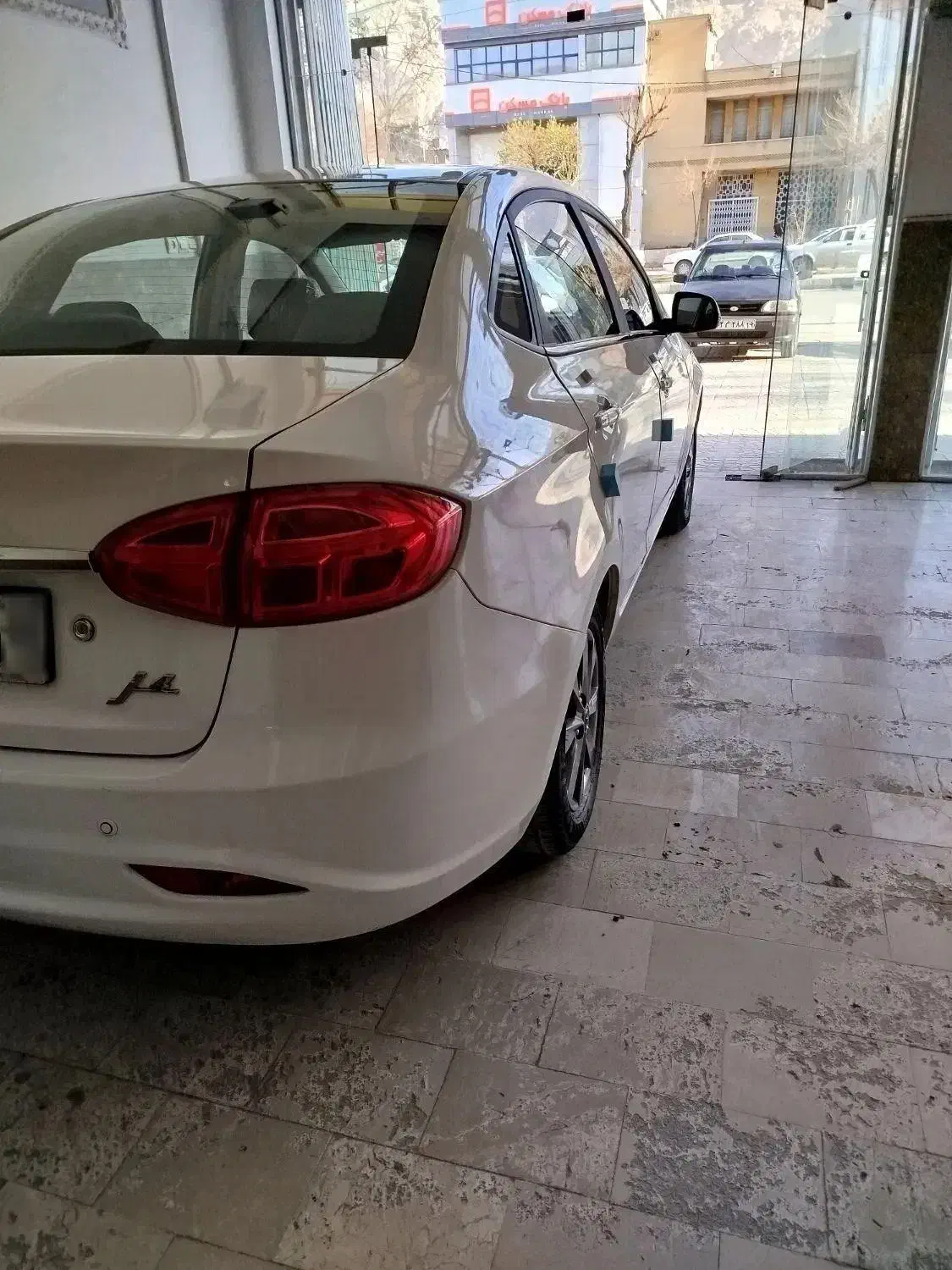 جک j4مدل 1402|خودرو سواری و وانت|کرمانشاه, |دیوار