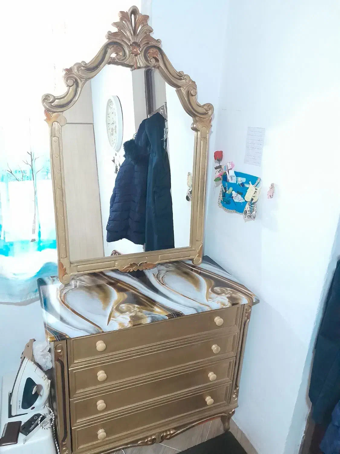 میز آرایش|آرایشگاه و سالن‌های زیبایی|رشت, لاکان|دیوار