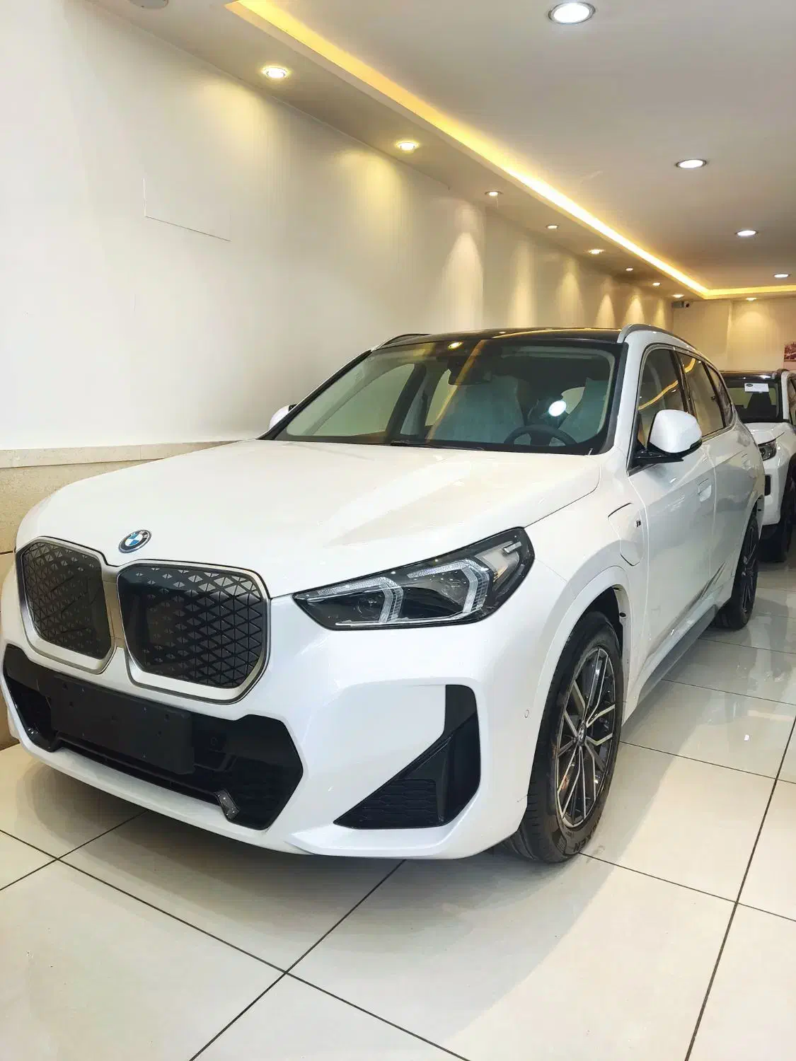 Bmw ix1 2025 صفر|خودرو سواری و وانت|شیراز, فرهنگ شهر|دیوار