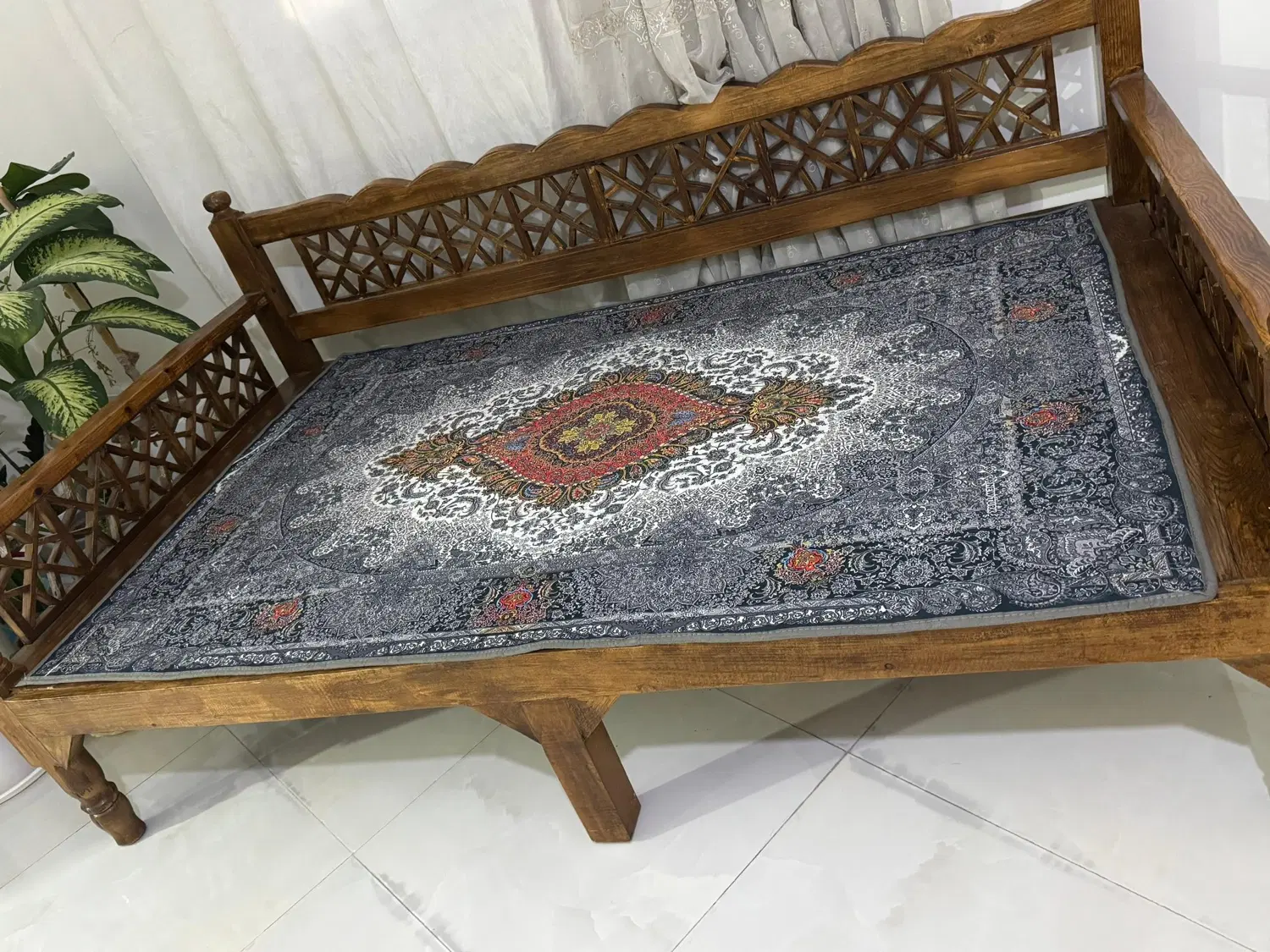 تخت|تخت و سرویس خواب|جم, |دیوار