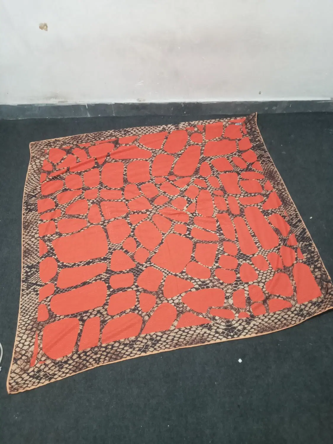 روسری|لباس|کارون, |دیوار