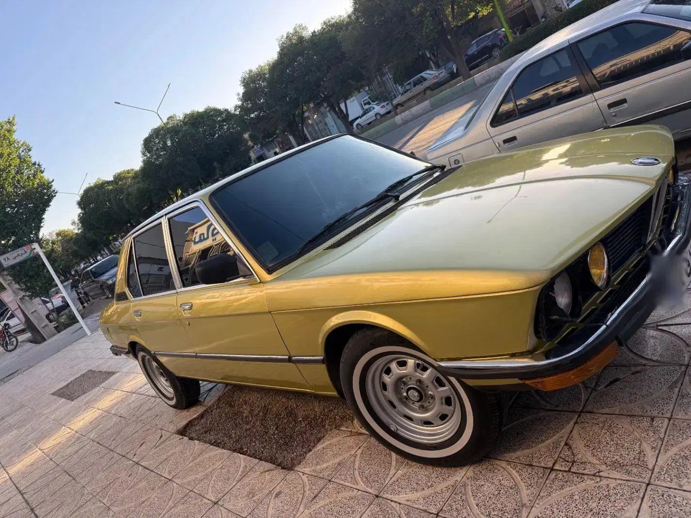 BMW 518|خودرو کلاسیک|شهرضا, |دیوار