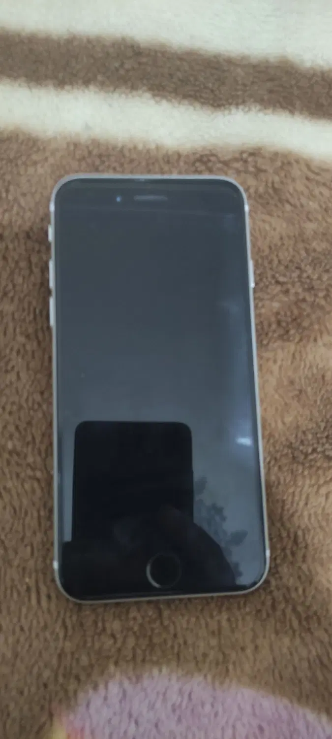 iPhone se2020|موبایل|کرمانشاه, |دیوار