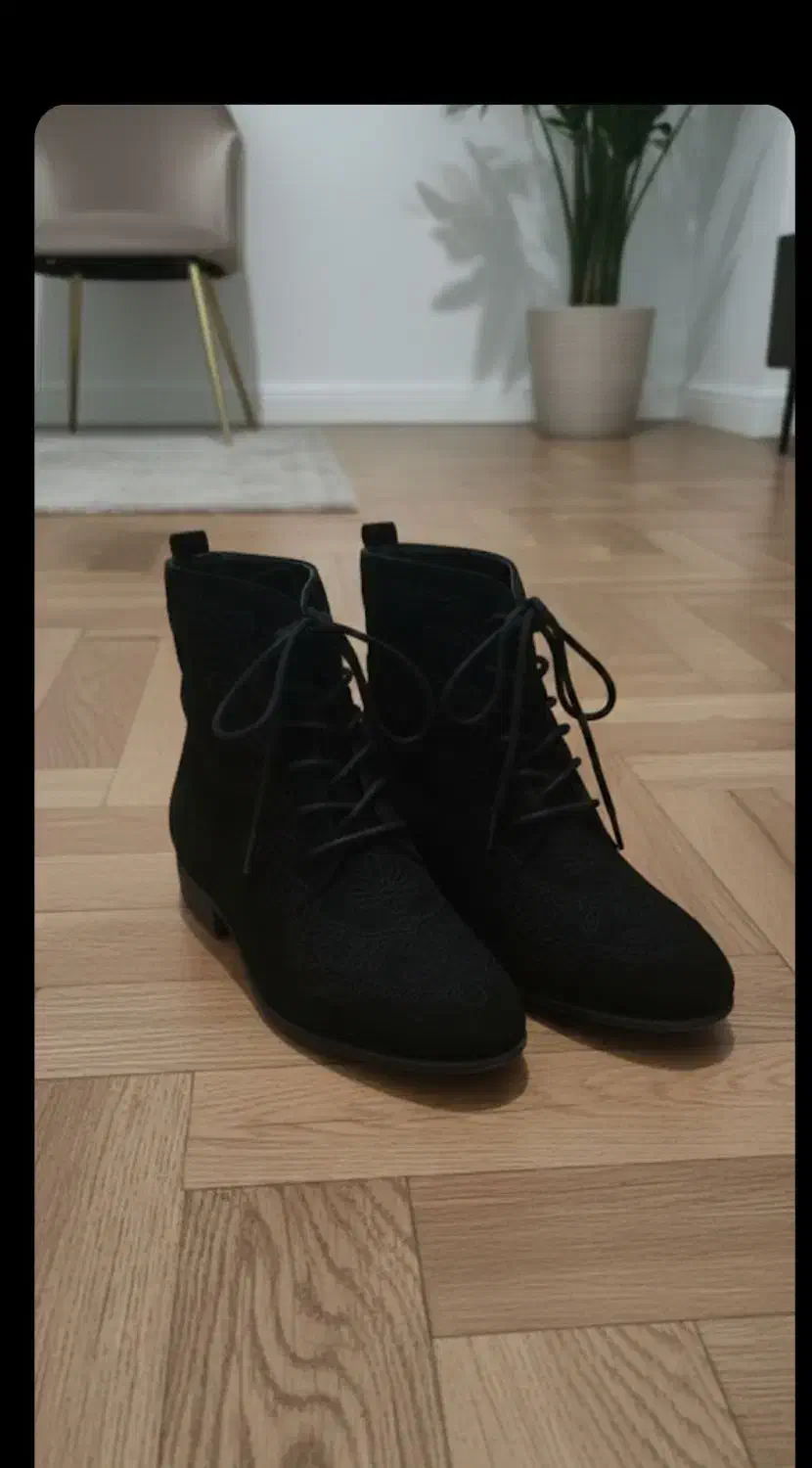 کفش|کیف، کفش، کمربند|کرج, عظیمیه|دیوار