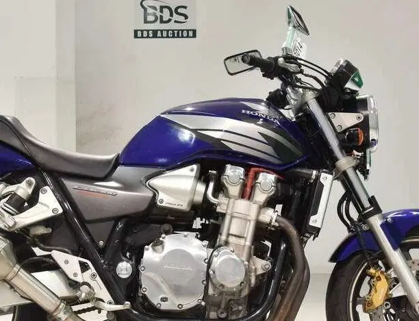 cb 1300|موتورسیکلت|تهران, فلسطین (میدان انقلاب)|دیوار