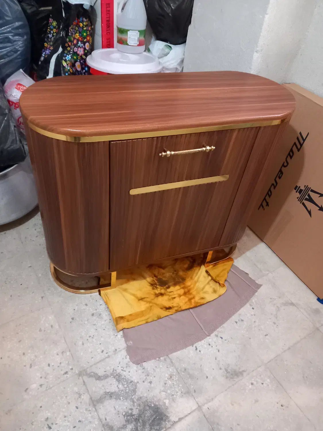 جاکفشی|جاکفشی، کمد، دراور|بیجار, |دیوار