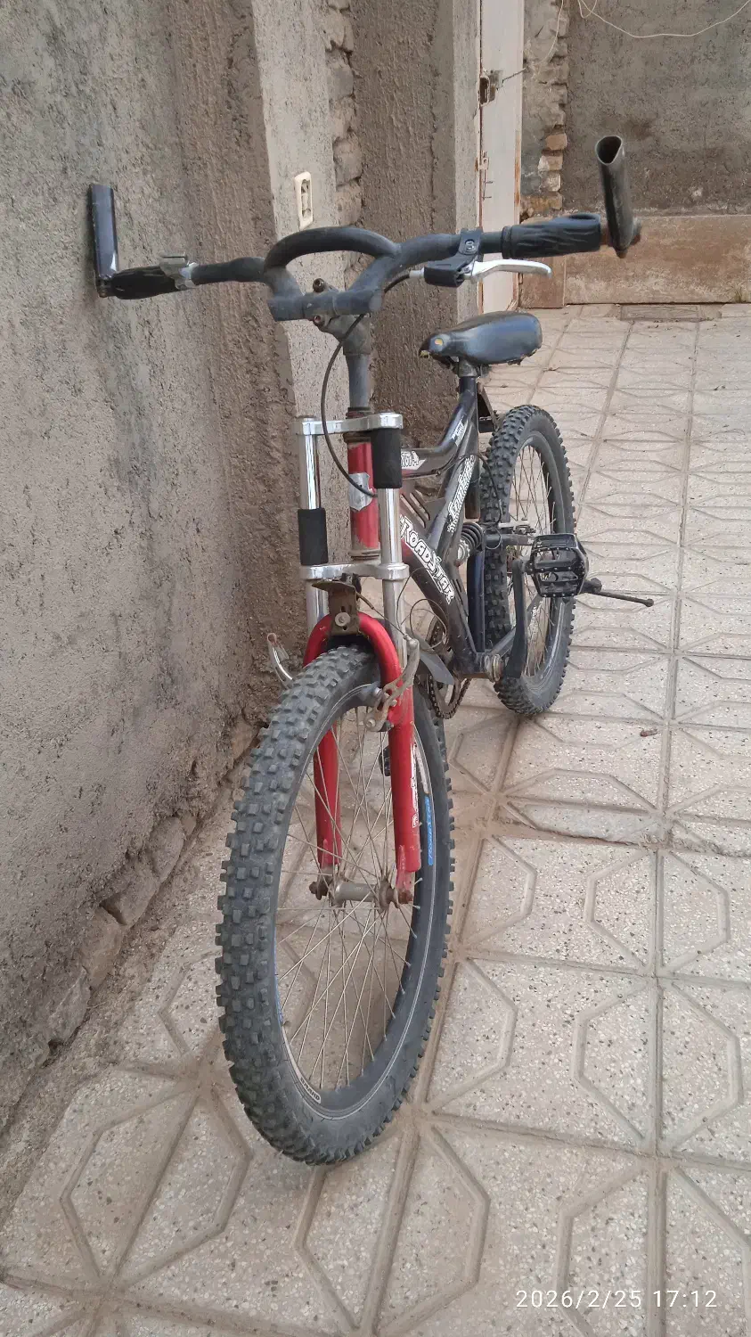 دوجرخه|دوچرخه، اسکیت، اسکوتر|سده (خراسان جنوبی), |دیوار