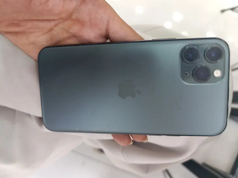 11pro|موبایل|برخوار, |دیوار