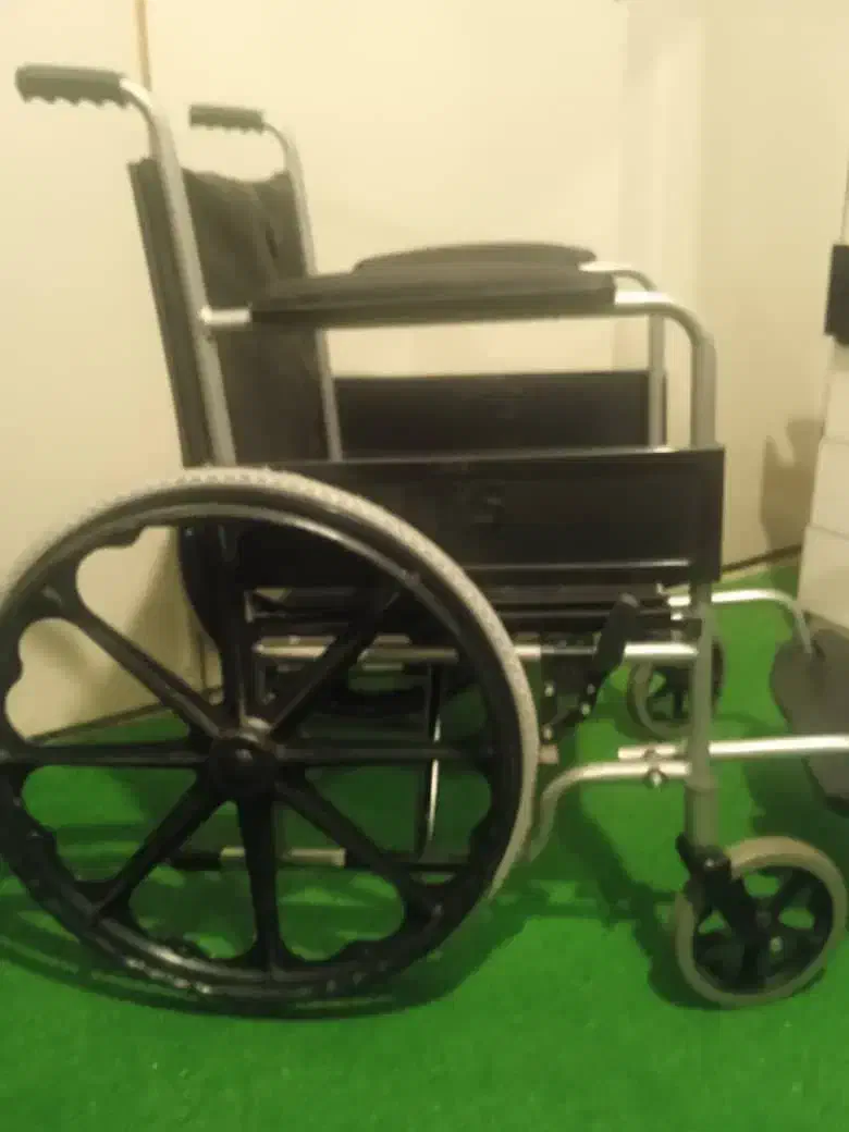ویلچر|پزشکی|رشت, گلزاران|دیوار