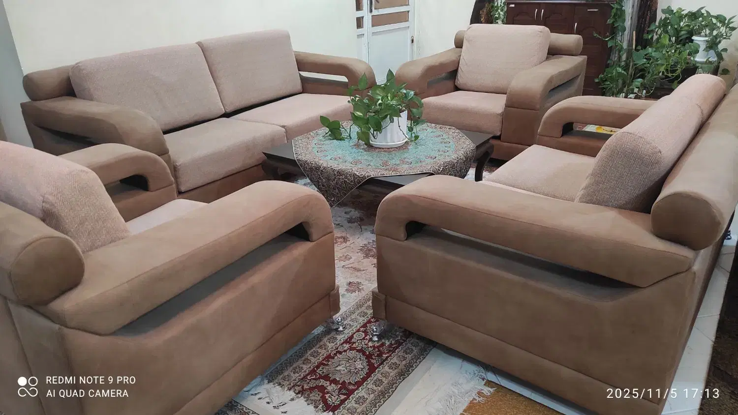 مبلمان|مبلمان خانگی و میز عسلی|دوگنبدان, |دیوار