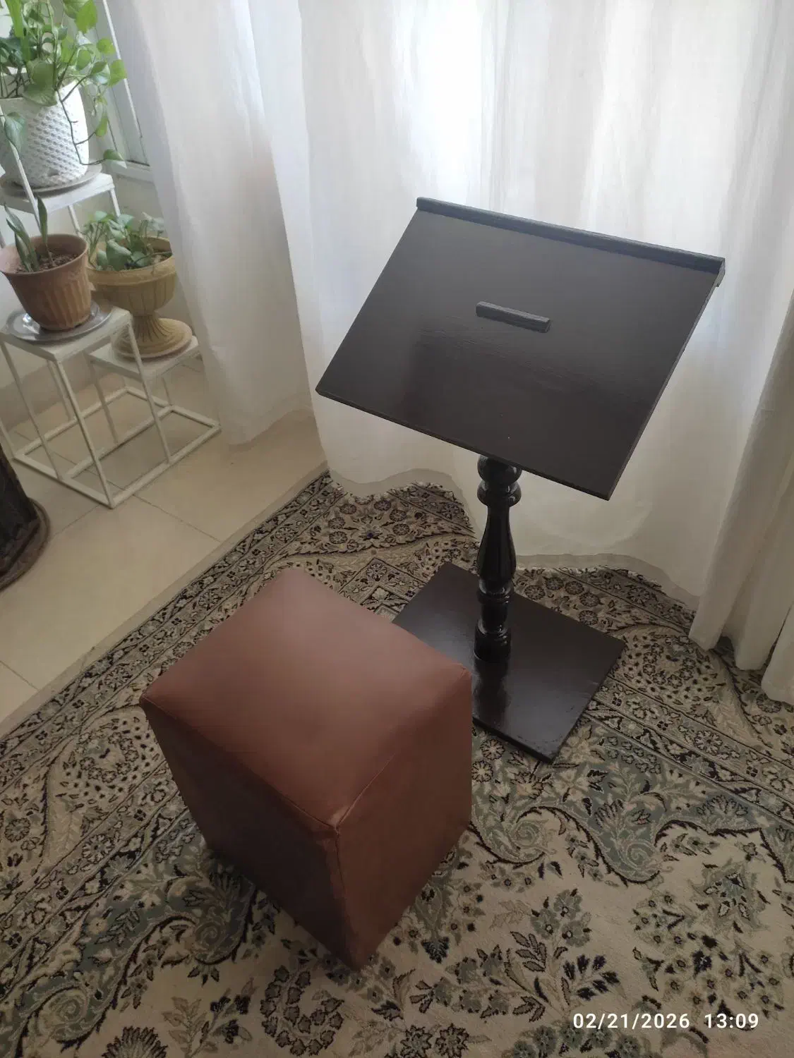 میز نماز|میز و صندلی غذاخوری|اصفهان, خانه اصفهان|دیوار