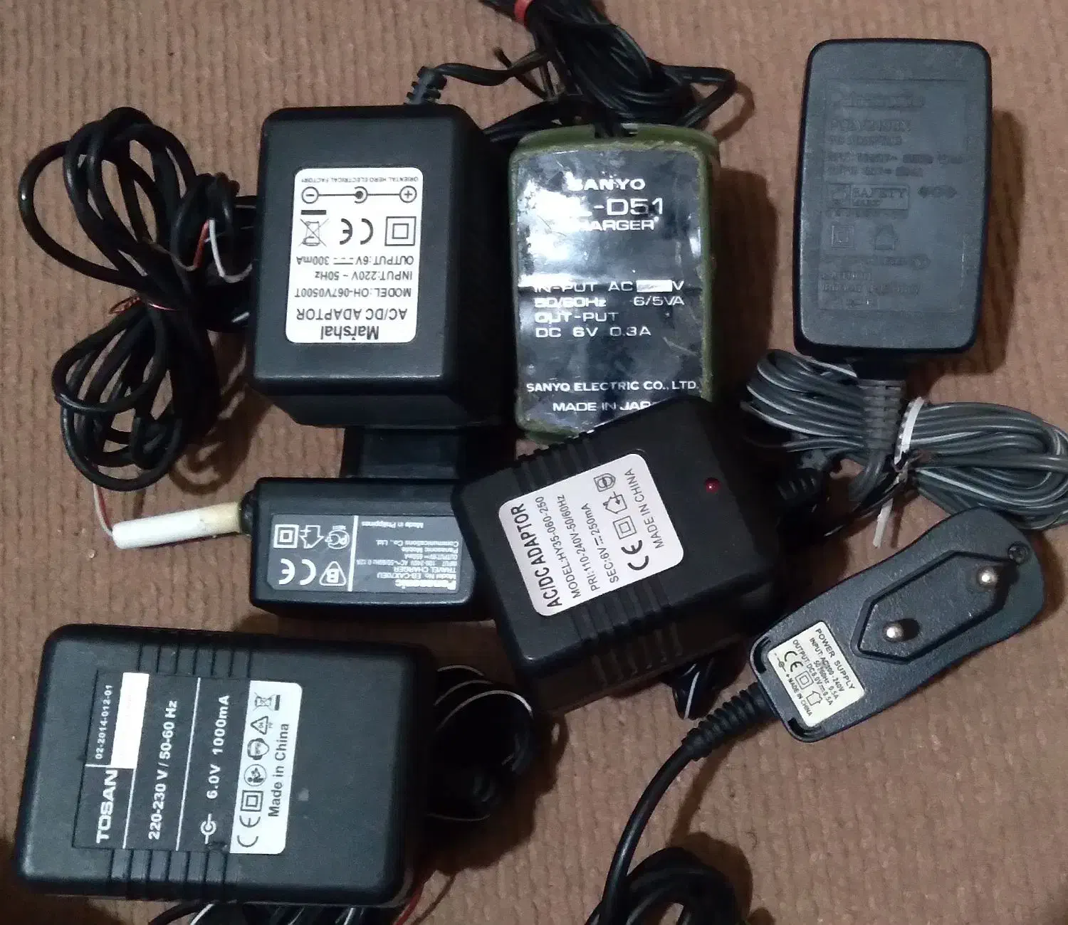 آداپتور  AC  DC|قطعات و لوازم جانبی رایانه|قم, ولیعصر|دیوار