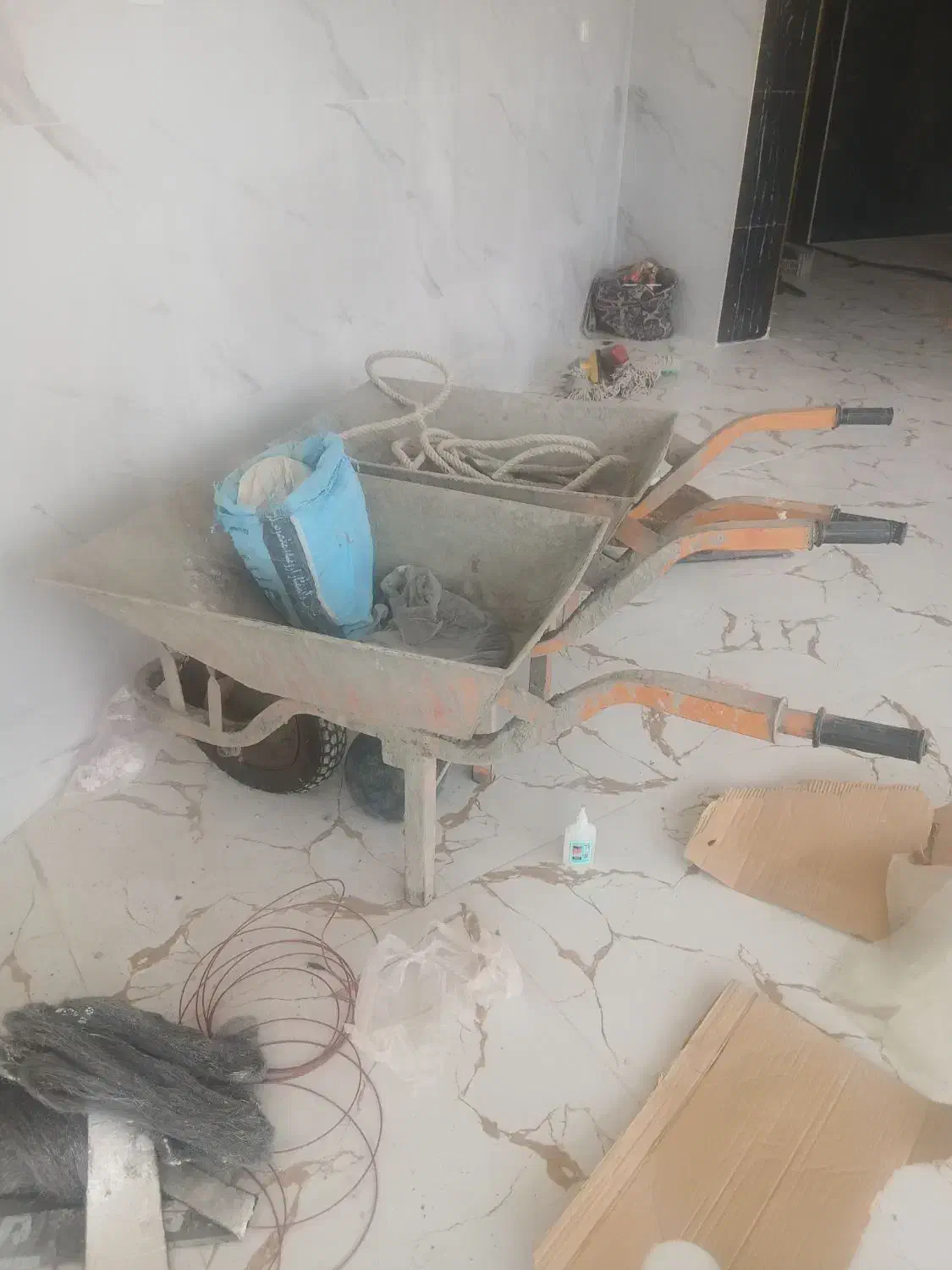 ۳عددفرغون|ابزارآلات|نقده, |دیوار