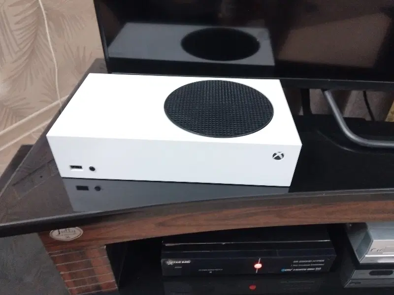 Xbox series S|کنسول، بازی ویدئویی و آنلاین|کازرون, |دیوار