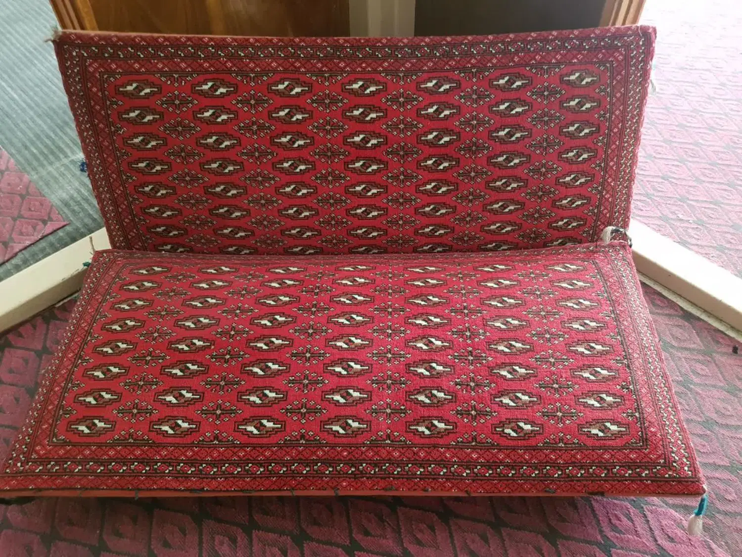 پشتی|پشتی|گلپایگان, |دیوار