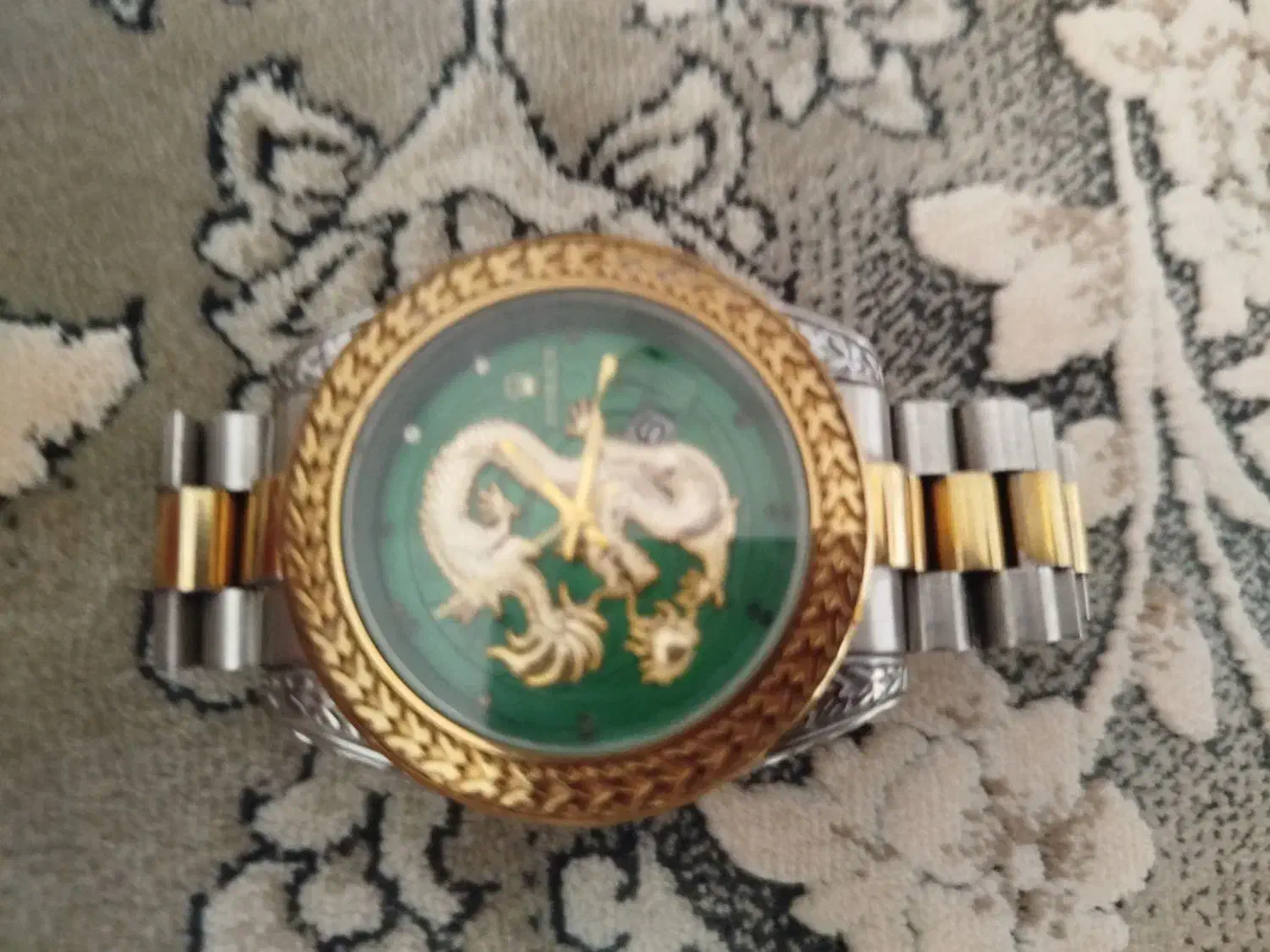 ساعت|ساعت|مرودشت, ژیان|دیوار