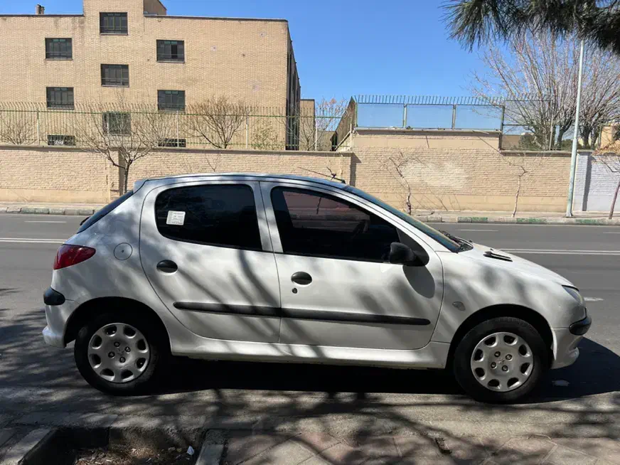 206|خودرو سواری و وانت|تهران, خزانه|دیوار