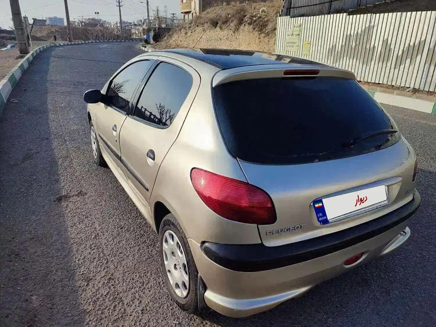 206 مدل 82 تیپ 3|خودرو سواری و وانت|تهران, عباسآباد|دیوار