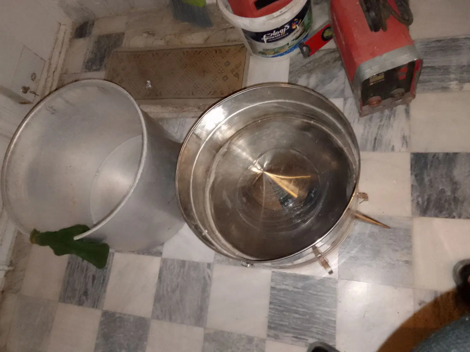 گلابگیر|ظروف نگهدارنده، پلاستیکی، یکبارمصرف|کرمانشاه, |دیوار