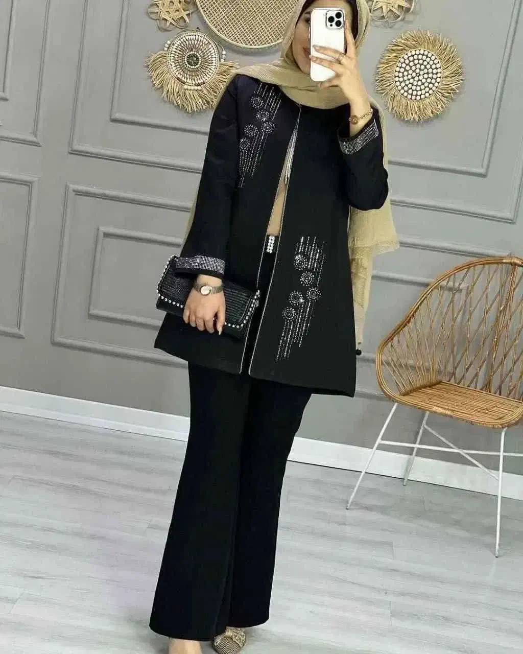 لباس|لباس|مشهد, خواجه ربیع|دیوار