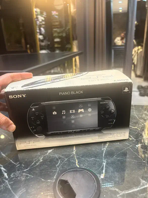 Psp piano black|کنسول، بازی ویدئویی و آنلاین|اصفهان, هزارجریب|دیوار