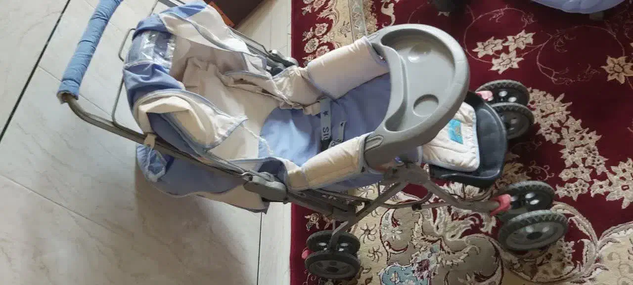 اثاث بچه|کالسکه و لوازم جانبی|نجف‌آباد, امام خمینی|دیوار