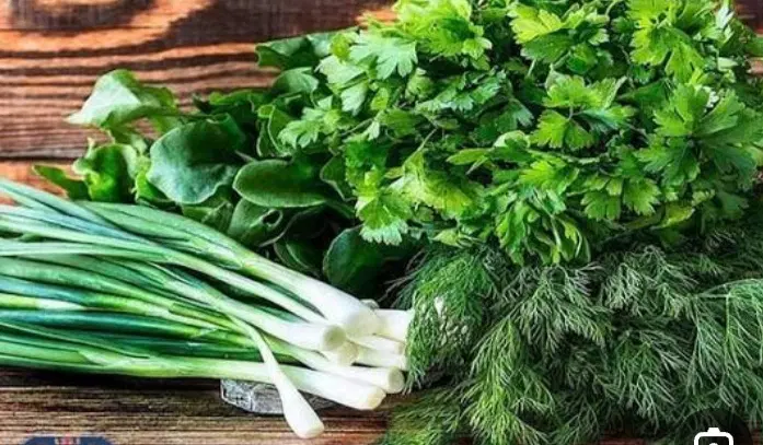 سبزی|خوردنی و آشامیدنی|دیواندره, |دیوار