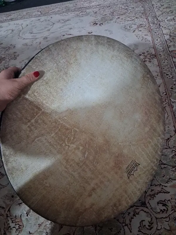 دف سما|سازهای سنتی|شیراز, کوشک میدان|دیوار