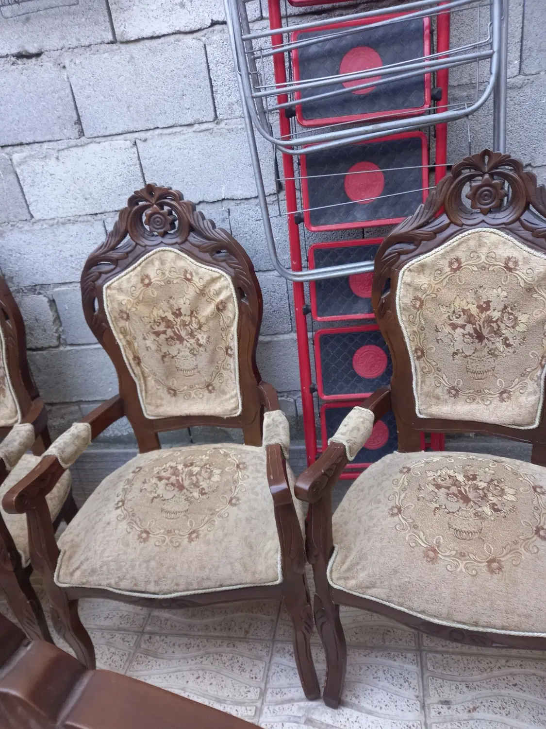 مبل|مبلمان خانگی و میز عسلی|باسمنج, |دیوار