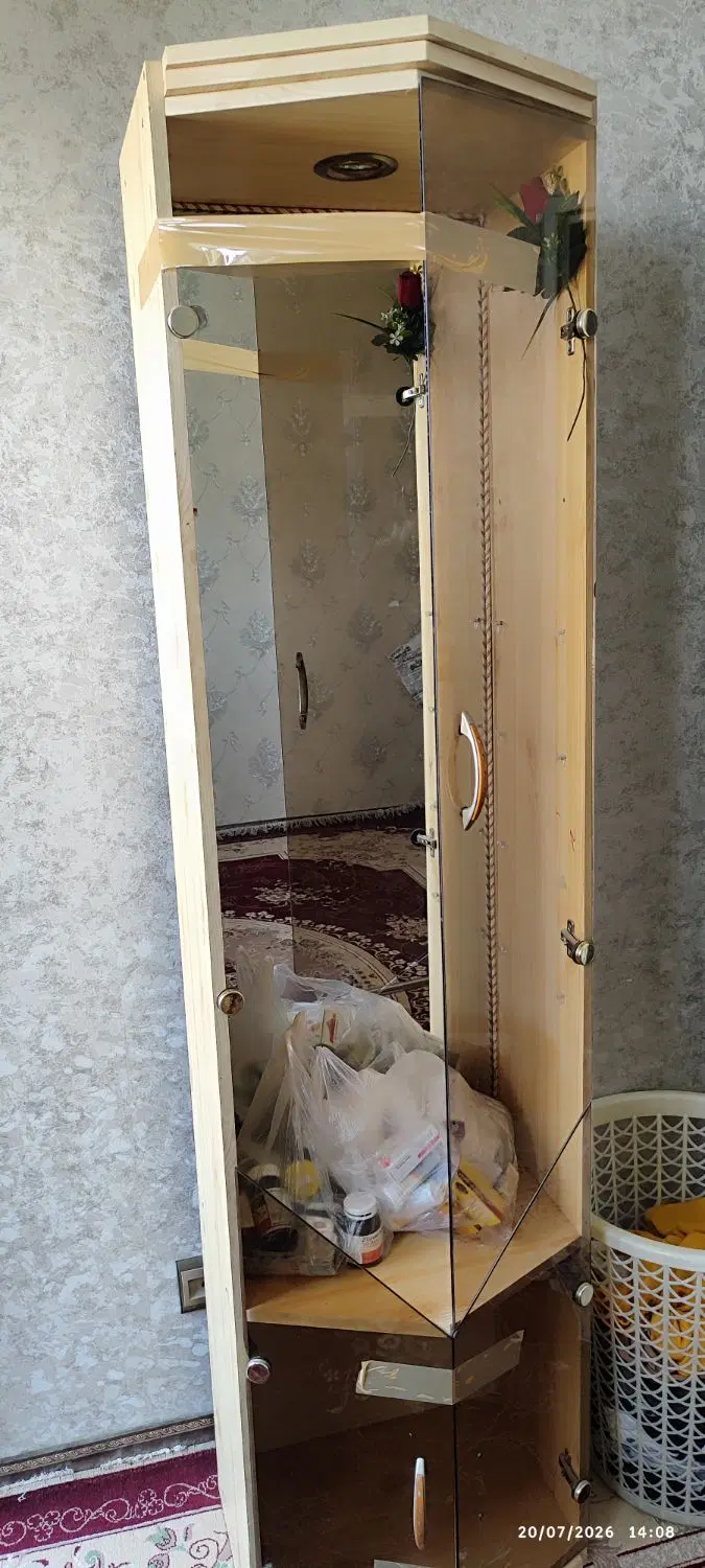 دراور|جاکفشی، کمد، دراور|شاهینشهر, گرگاب|دیوار