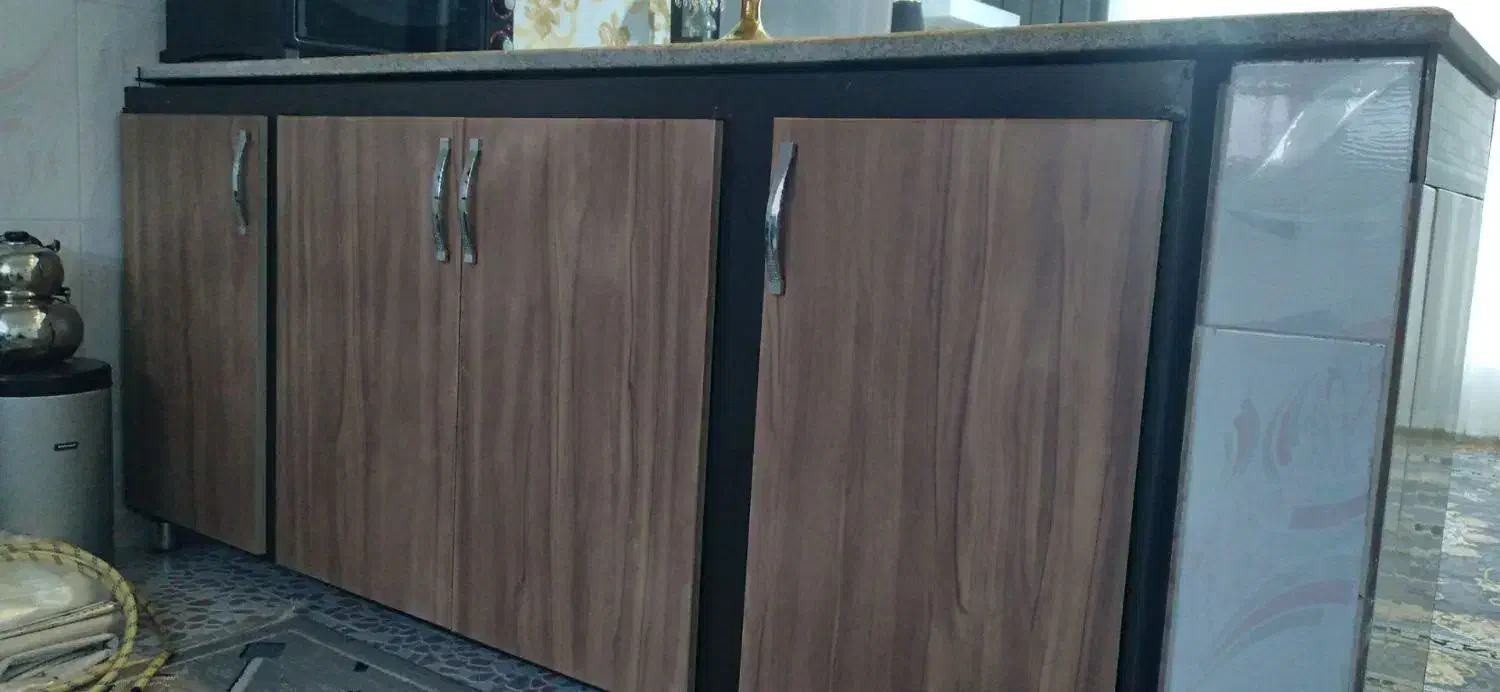 کابینت|آب‌چکان و نظم‌دهنده ظروف|تربت جام, تیپ ۳۸ زرهی تربت جام|دیوار