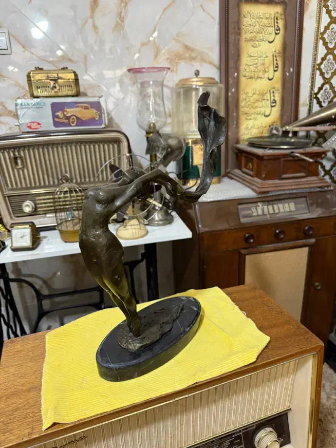 مجسمه برنز|مجسمه، تندیس، ماکت|تهران, فرودگاه مهرآباد|دیوار