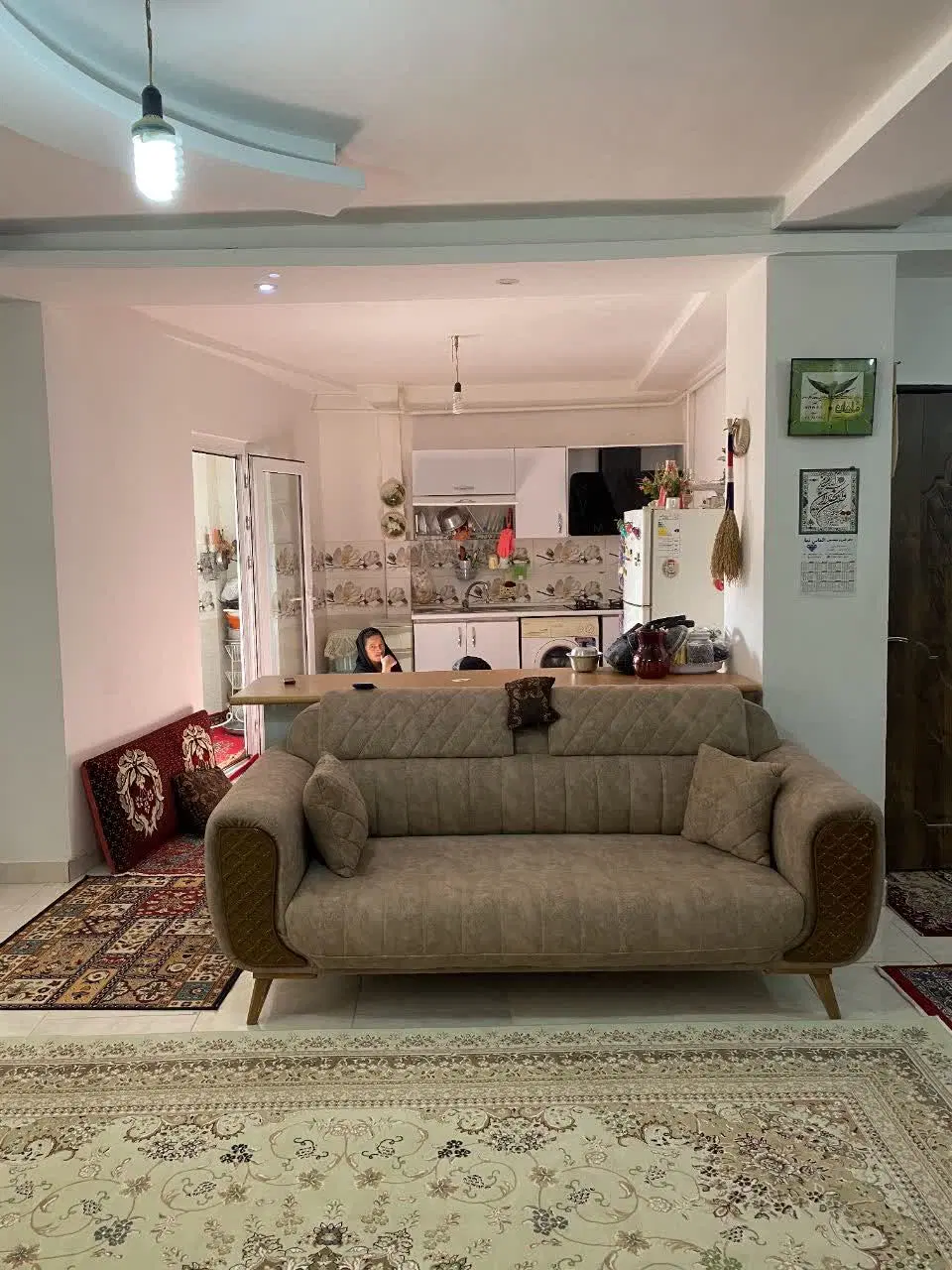 آپارتمان شیک دو خواب آسانسور پارکینگ بدون مزاحم|فروش آپارتمان|رشت, یخسازی|دیوار