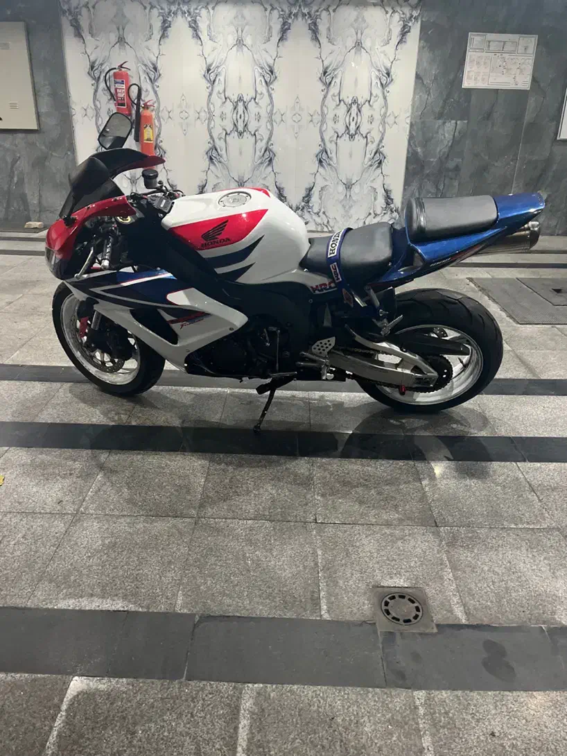 Cbr 1000 2007|موتورسیکلت|تهران, خواجه نظام الملک|دیوار