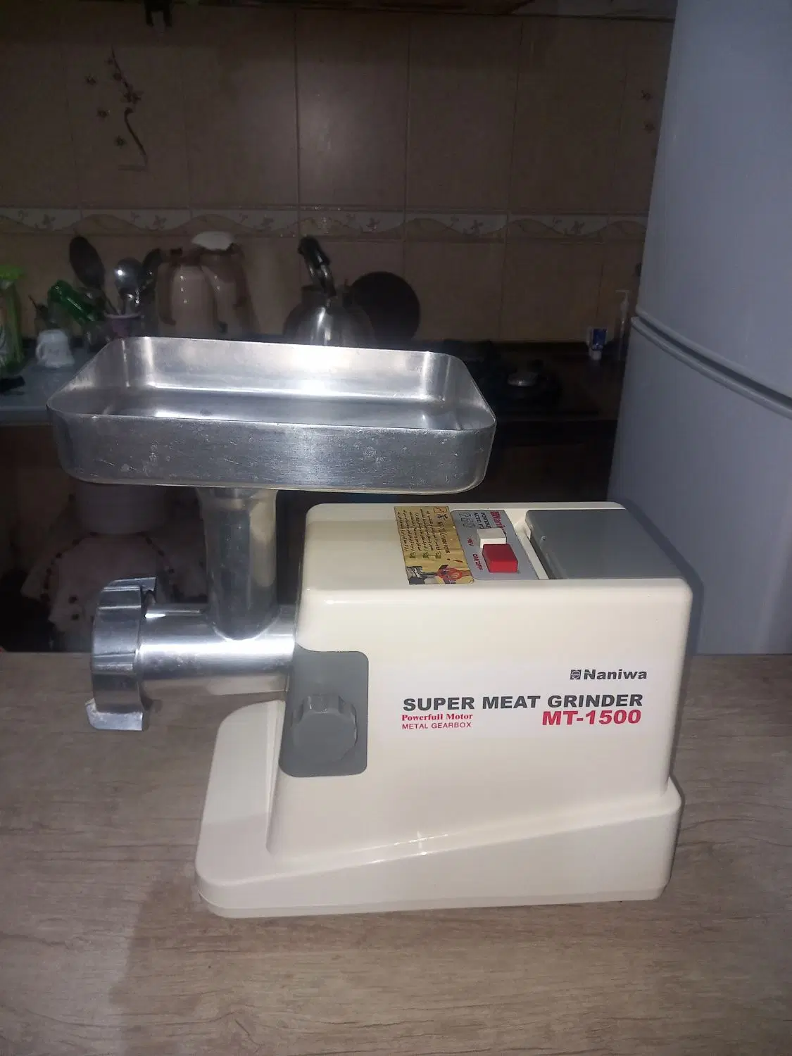 چرخ گوشت|خردکن، آسیاب، غذاساز|رشت, یخسازی|دیوار