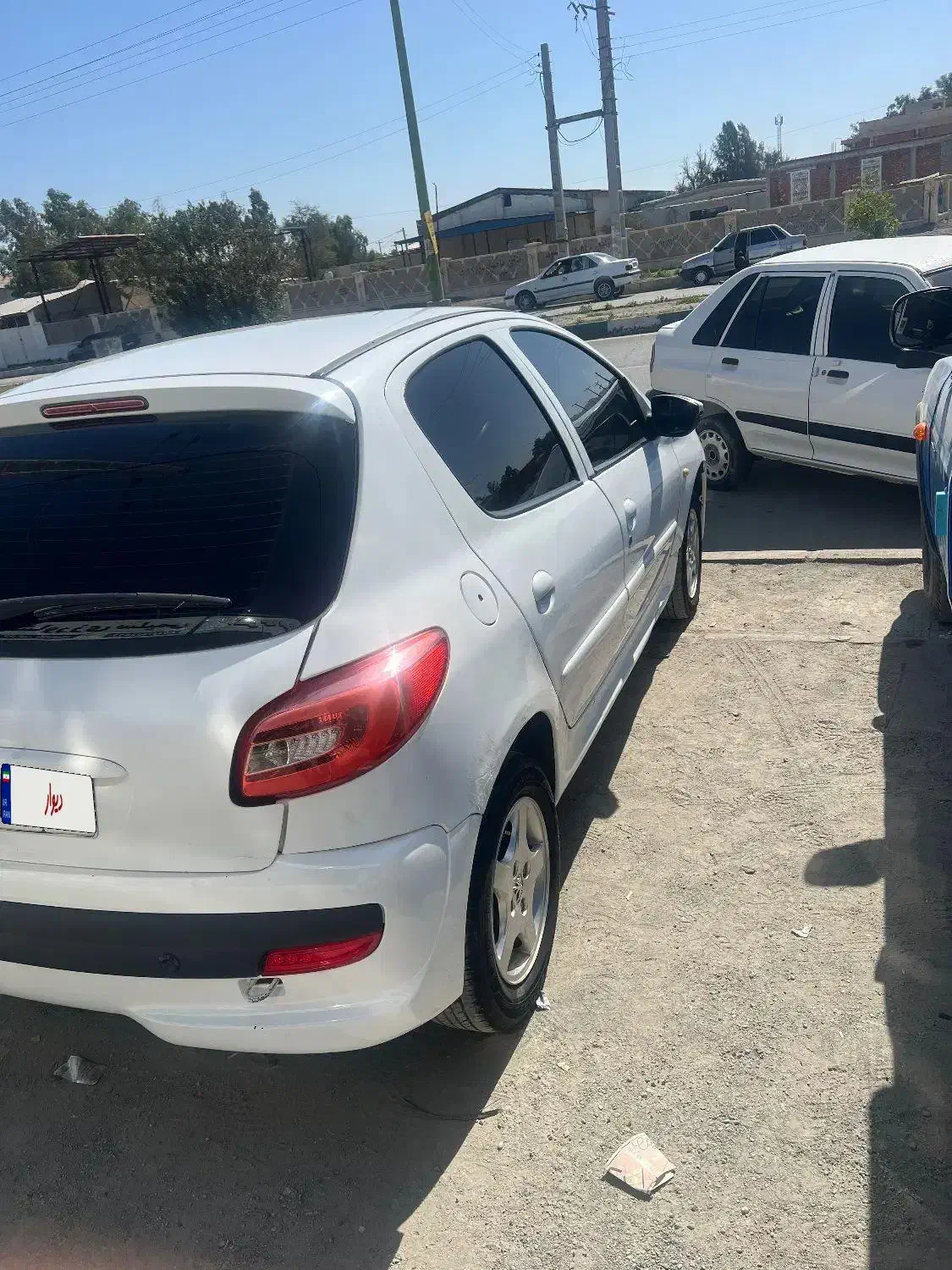 پژو۲۰۷|خودرو سواری و وانت|کهنوج, |دیوار