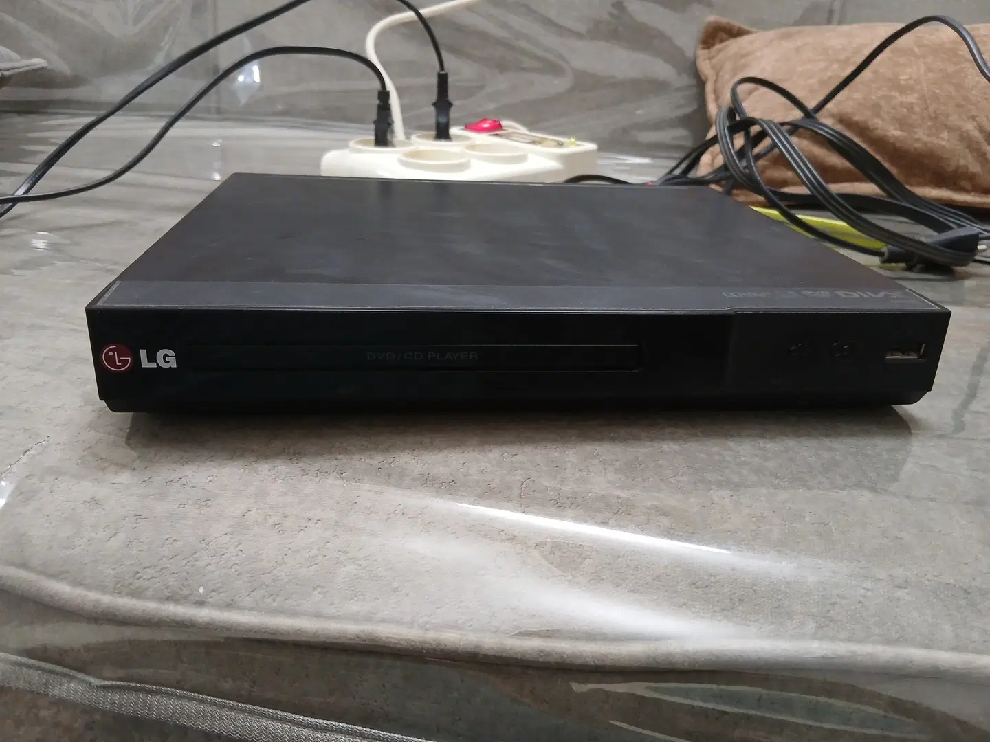 پلیر DVD lG|پخش‌کننده DVD و ویدیو|قم, زنبیل آباد|دیوار