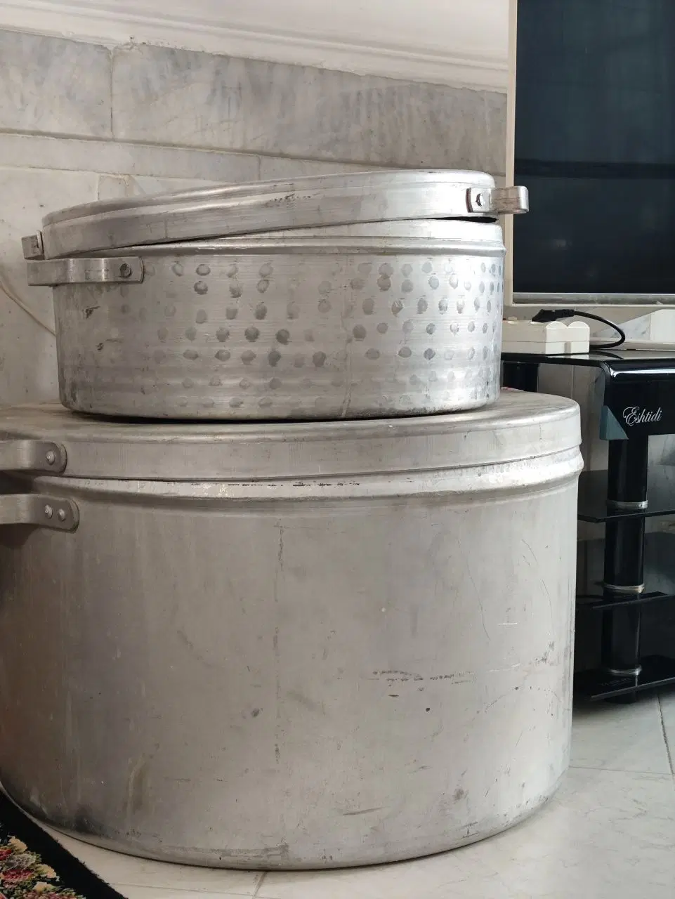 دیگ نذری|ظروف پخت‌وپز|زابل, |دیوار
