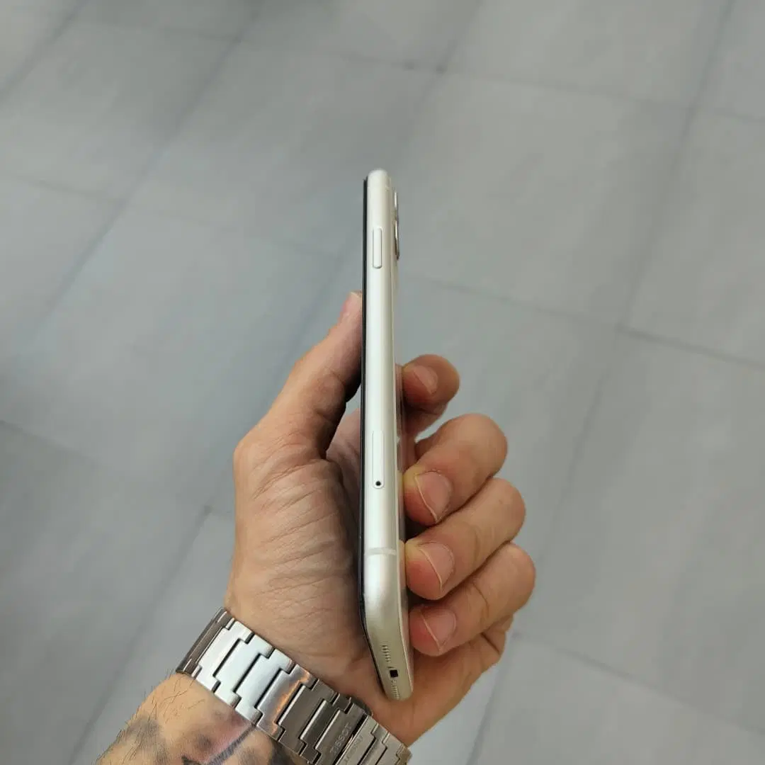 Iphone 11 normal 128G LLA|موبایل|تهران, گلستان (شهرک راه آهن)|دیوار