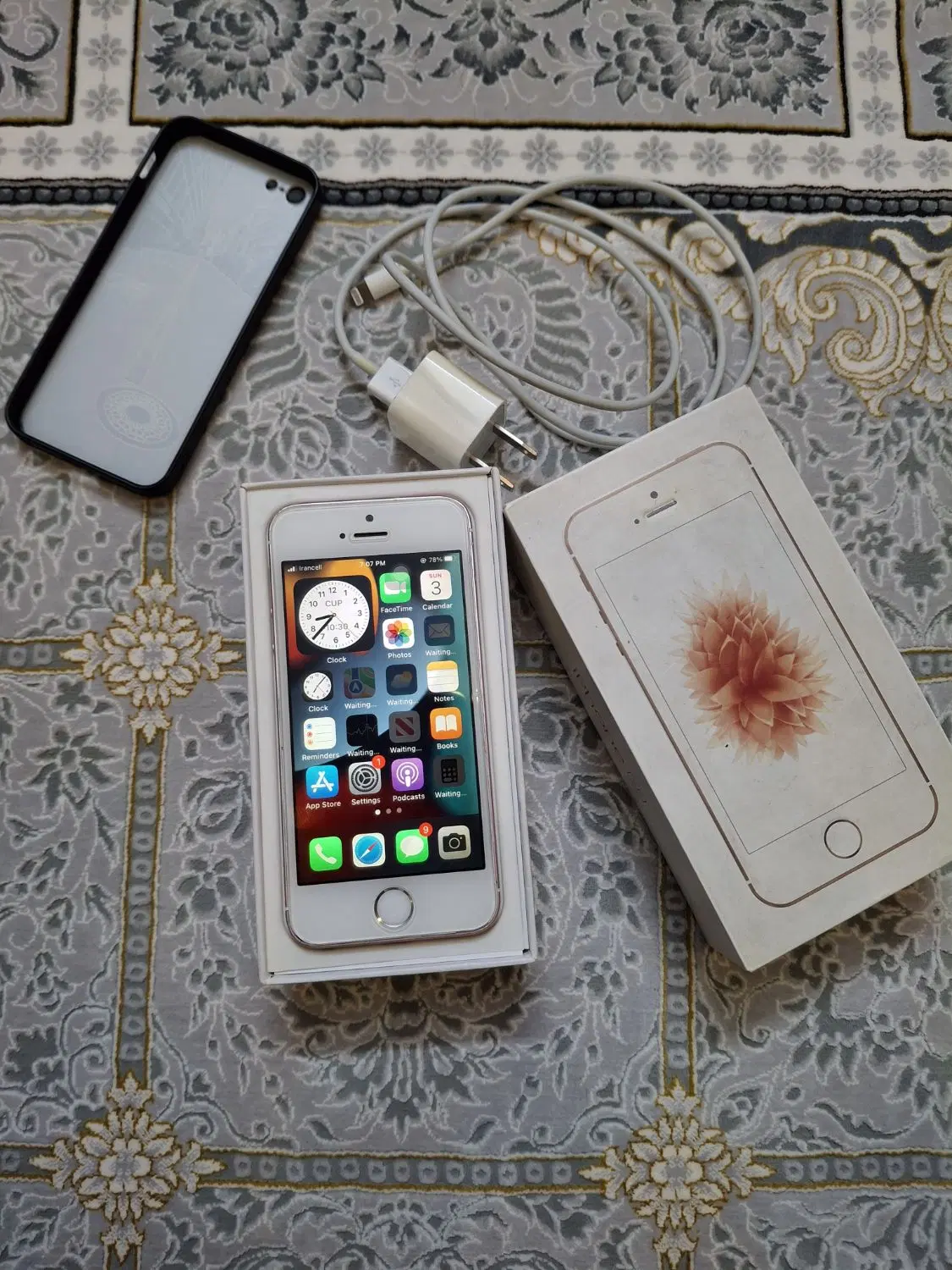 iphone SE 2016|موبایل|بجنورد, |دیوار