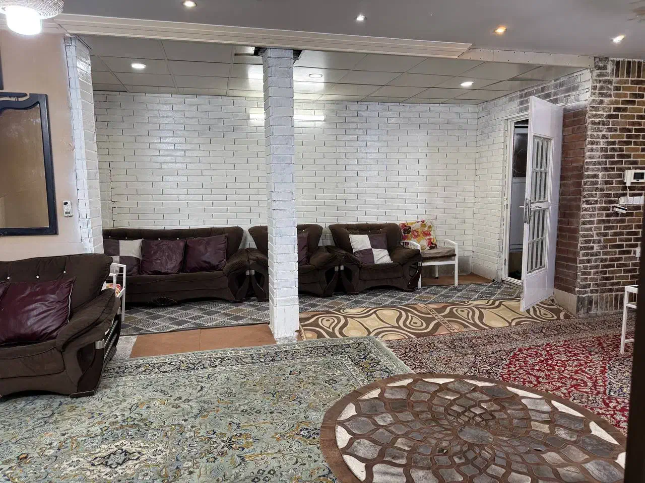 استخر آب گرم جکوزی بیلیارد فوتبال دستی|اجارهٔ کوتاه‌مدت ویلا و باغ|شاندیز, |دیوار