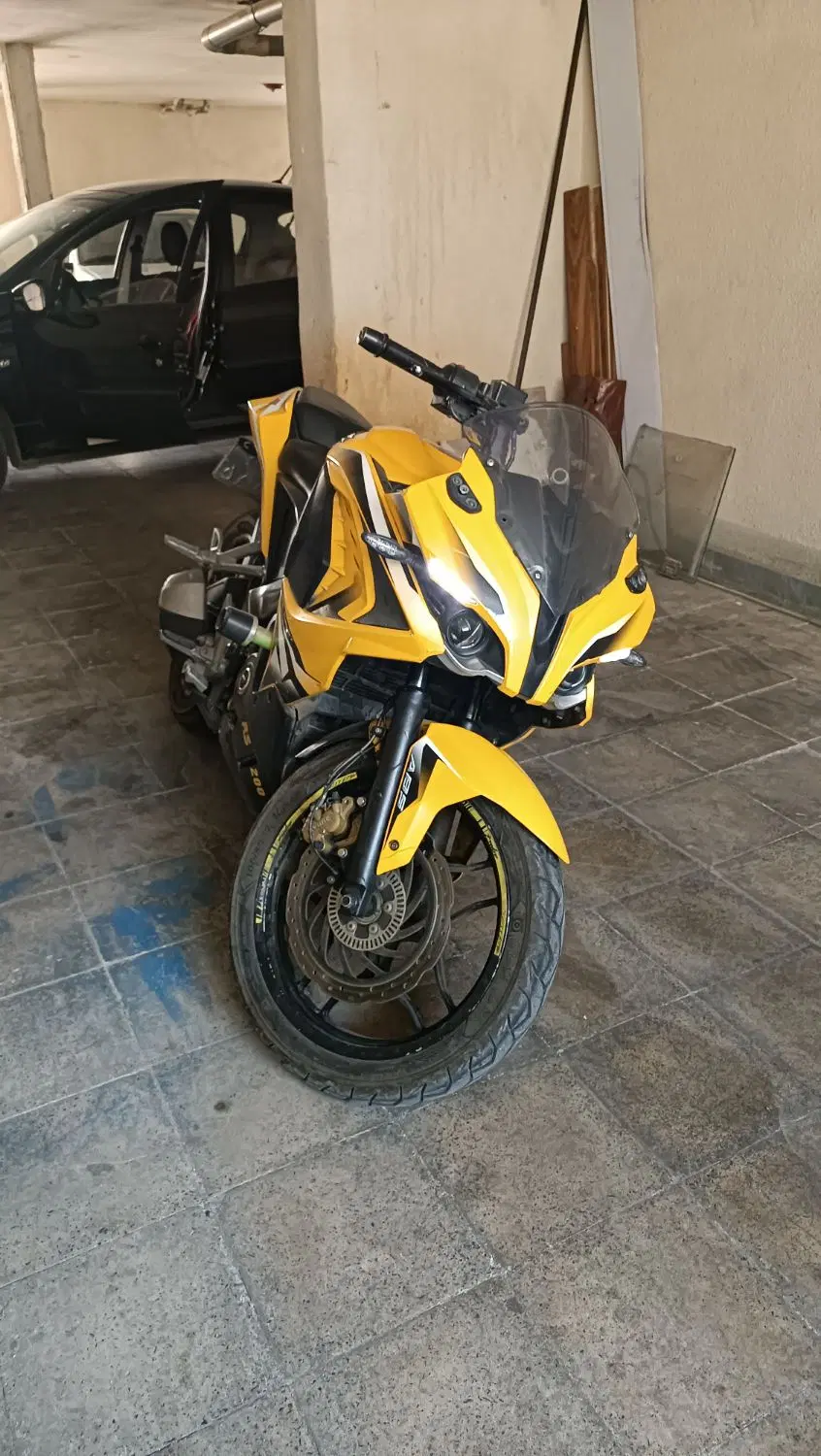 rs200|موتورسیکلت|هشتگرد, فاز ۱ مهستان|دیوار