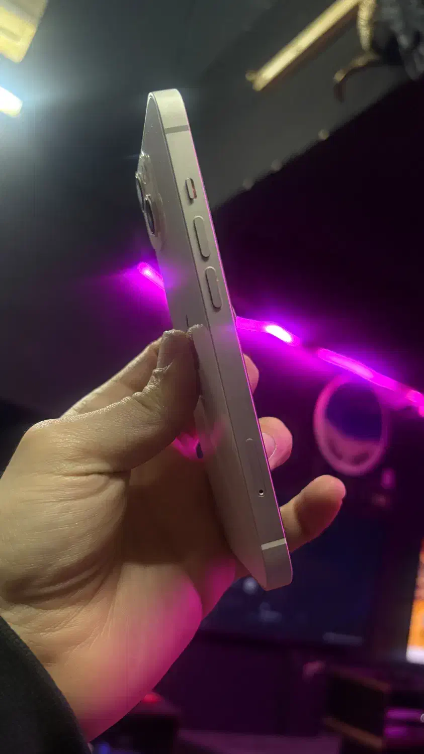 13 256|موبایل|رشت, پیرسرا|دیوار